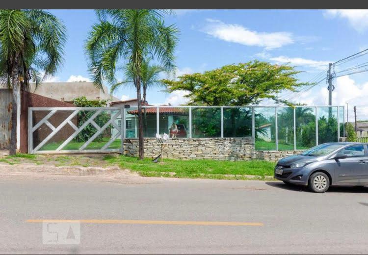Caso com piscina, há 900 metros do Iguatemi shopping Villa Brasilia Exterior foto